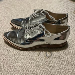 Forever 21 silver oxford